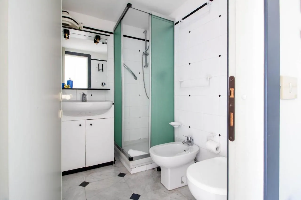 Dea Apartment Rapallo 0*,